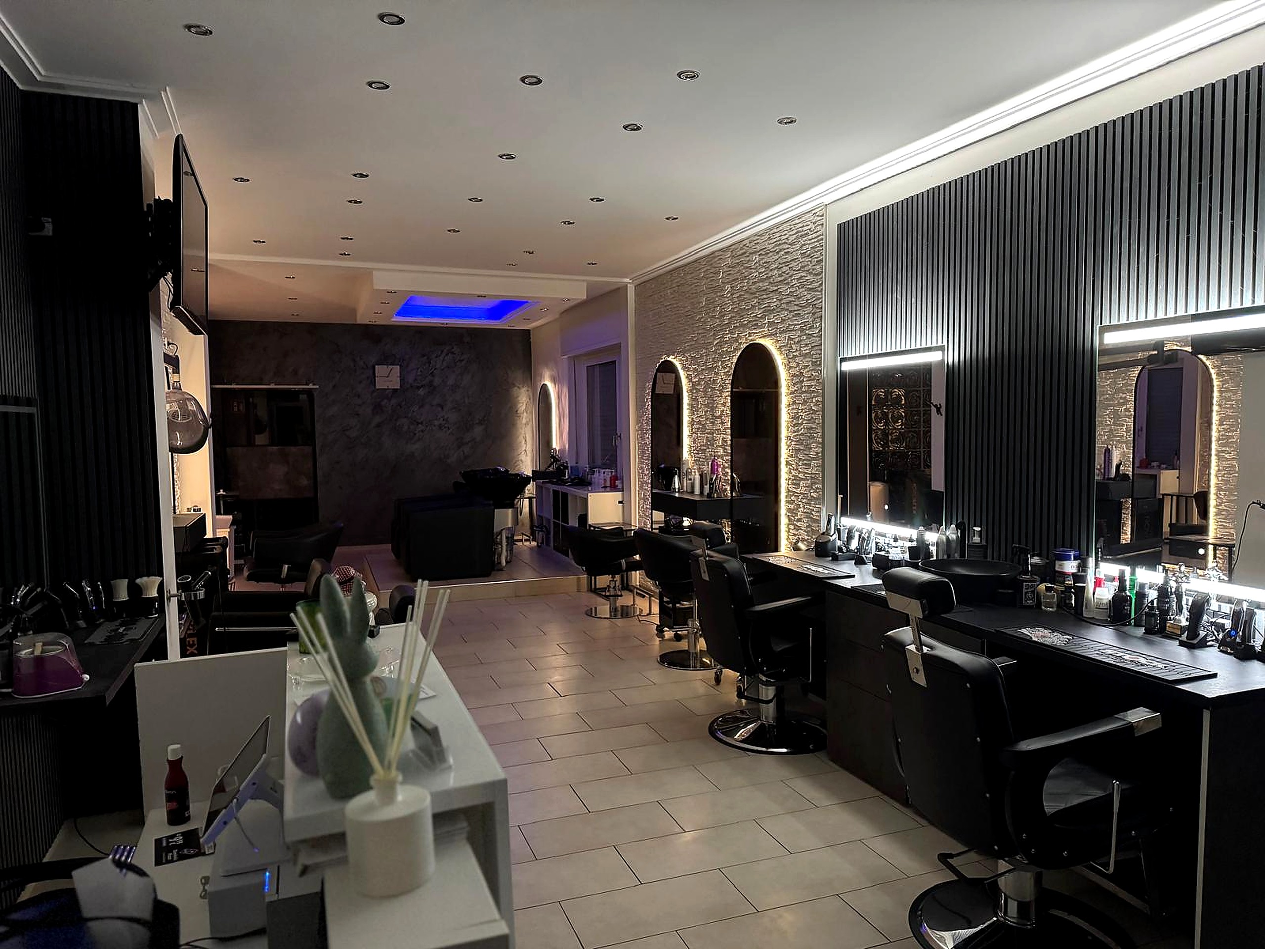 Wunschfrisur by Oskar Salon Innenraum Ansicht 2